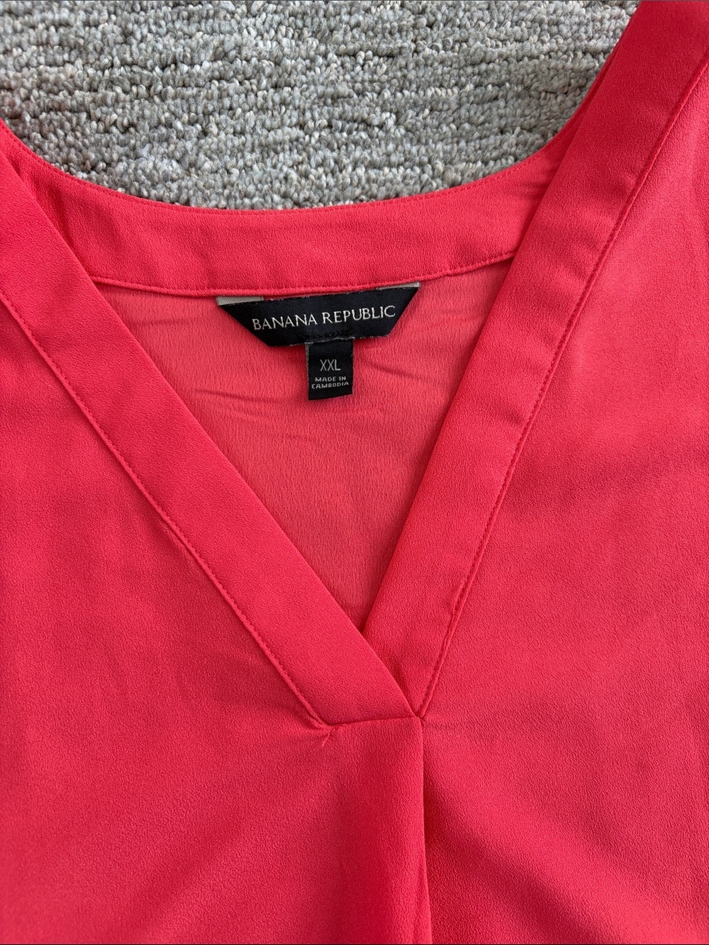 Banana Republic Coral-Pink V-Neck Cap-Sleeve Blouse - Picture 2 of 4